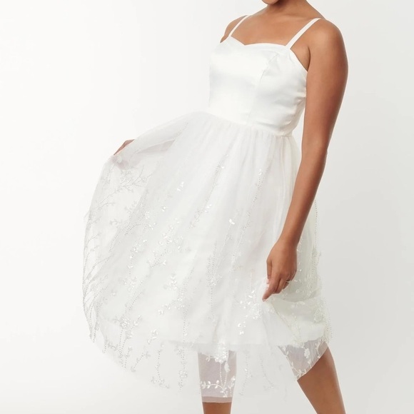 UNIQUE VINTAGE - Women - Tulle & Floral Beading - Swing Dress - Size 14 (XL) - Picture 1 of 10